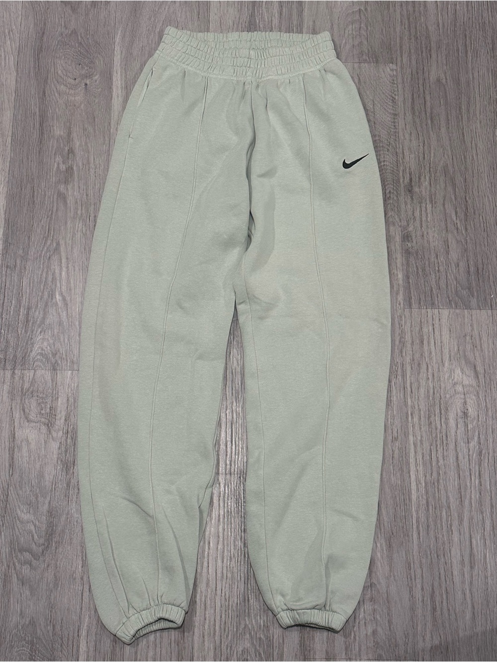 Nike Women's Trend Essential Fleece SweatPants Jogger Mint Green Side XS